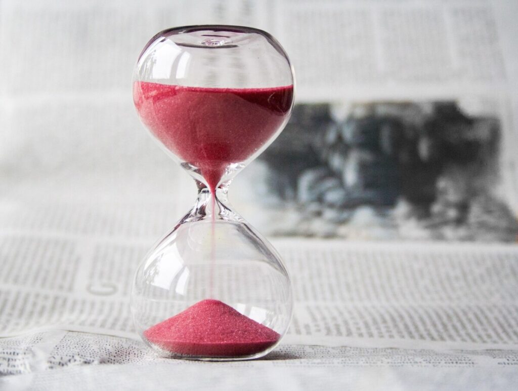 hourglass, saves time